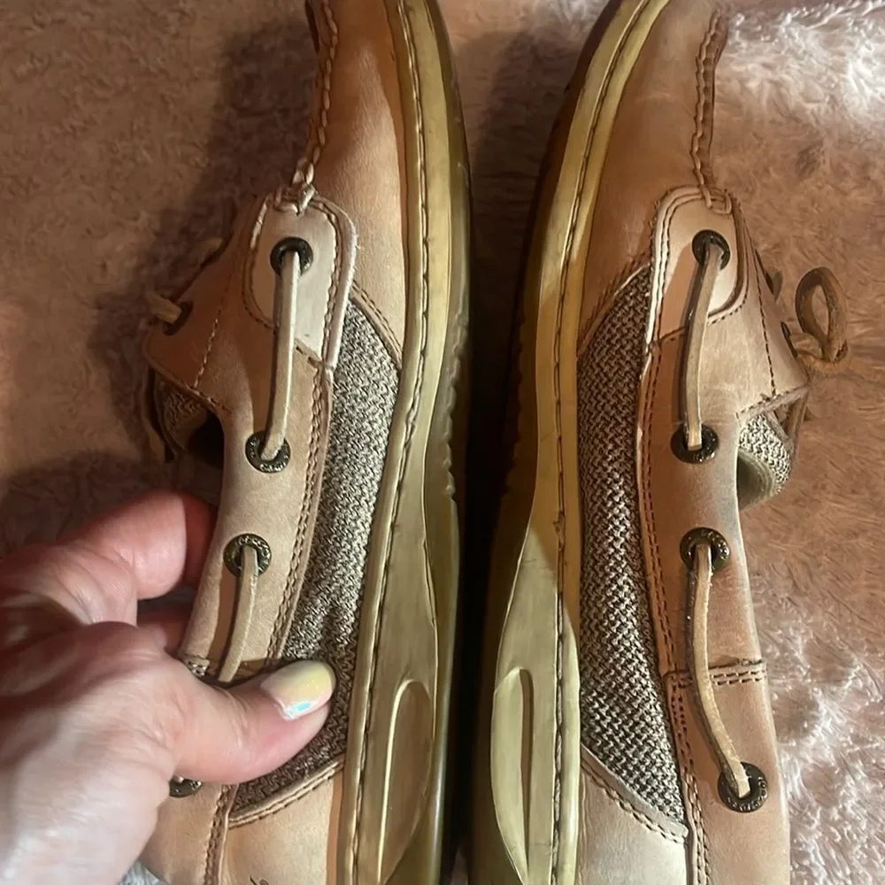 Sperry Tan Boat Shoes with Leather Finish and Moccasin Toe